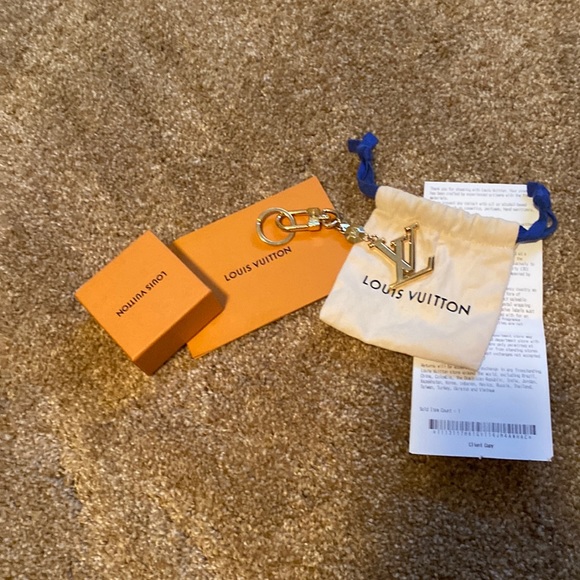 Louis Vuitton key chain, charm - Picture 3 of 5